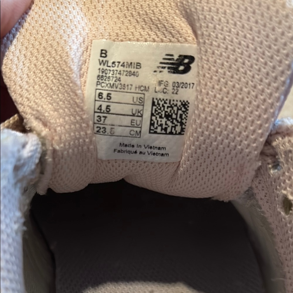 New Balance Beige and Pink Sneakers - Picture 2 of 5